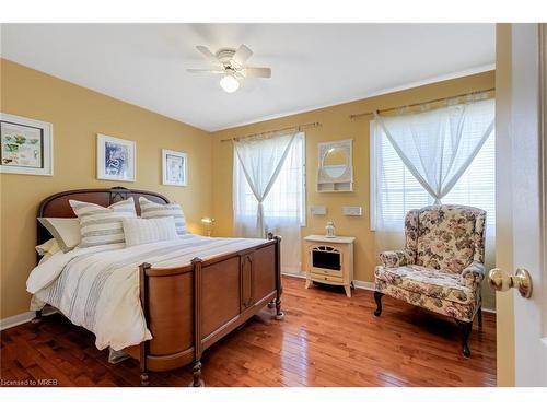 7 Springhurst Avenue, Brampton, ON - Indoor Photo Showing Bedroom