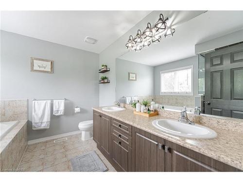 8769 Dogwood Crescent Crescent, Niagara Falls, ON - Indoor Photo Showing Bathroom