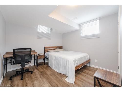 8769 Dogwood Crescent Crescent, Niagara Falls, ON - Indoor Photo Showing Bedroom