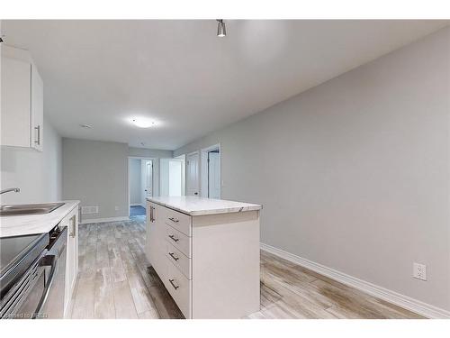 Main Level-22 Bounty Avenue, Niagara Falls, ON - Indoor Photo Showing Kitchen