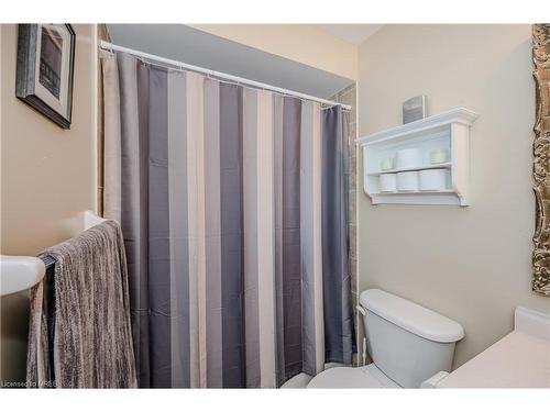 47 Glenashton Drive, Oakville, ON - Indoor Photo Showing Bathroom