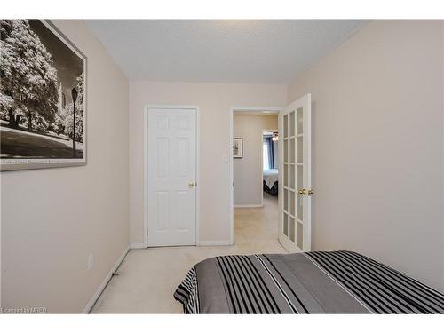 47 Glenashton Drive, Oakville, ON - Indoor Photo Showing Bedroom