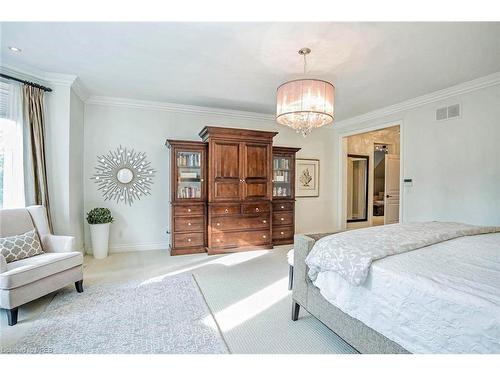 645 Canyon Street, Mississauga, ON - Indoor Photo Showing Bedroom