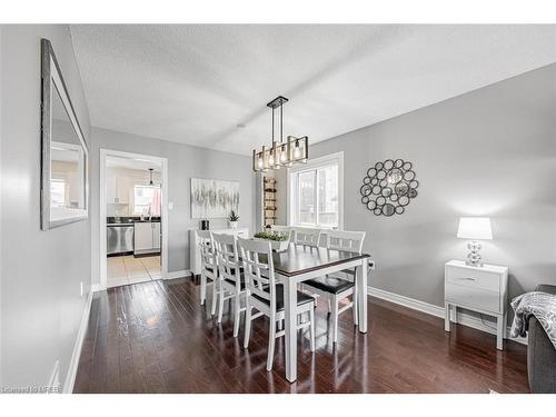 53 Priscilla'S Place, Barrie, ON - Indoor Photo Showing Dining Room