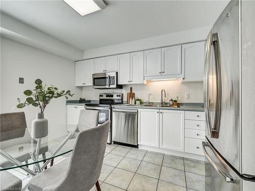 23 Beaverton Drive, Hamilton, ON - Indoor Photo Showing Kitchen