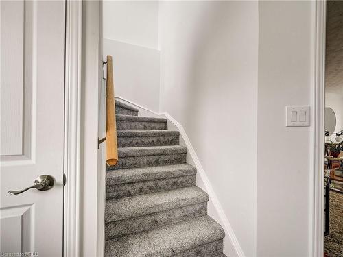 23 Beaverton Drive, Hamilton, ON - Indoor Photo Showing Other Room