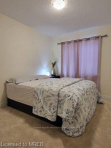 280 Explorer Way, Niagara Falls, ON - Indoor Photo Showing Bedroom