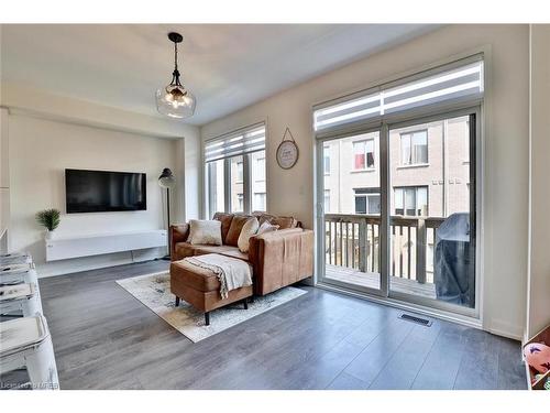 212 Wheat Boom Drive, Oakville, ON - Indoor Photo Showing Living Room