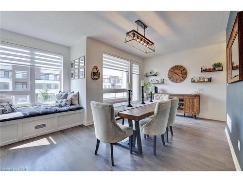 212 Wheat Boom Drive, Oakville, ON - Indoor Photo Showing Dining Room