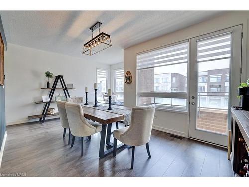 212 Wheat Boom Drive, Oakville, ON - Indoor Photo Showing Dining Room