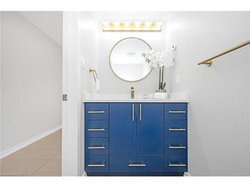 80 Pagebrook Crescent, Hamilton, ON - Indoor Photo Showing Bathroom