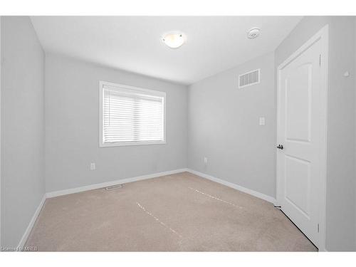 80 Pagebrook Crescent, Hamilton, ON - Indoor Photo Showing Other Room