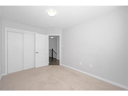 80 Pagebrook Crescent, Hamilton, ON - Indoor Photo Showing Other Room