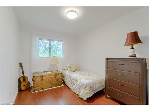 99-25 Brimwood Boulevard, Toronto, ON - Indoor Photo Showing Bedroom