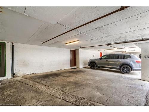 99-25 Brimwood Boulevard, Toronto, ON - Indoor Photo Showing Garage