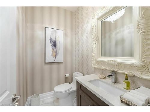 1040 Kent Avenue, Oakville, ON - Indoor Photo Showing Bathroom