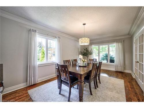 6820 Dillingwood Drive, Mississauga, ON - Indoor Photo Showing Dining Room