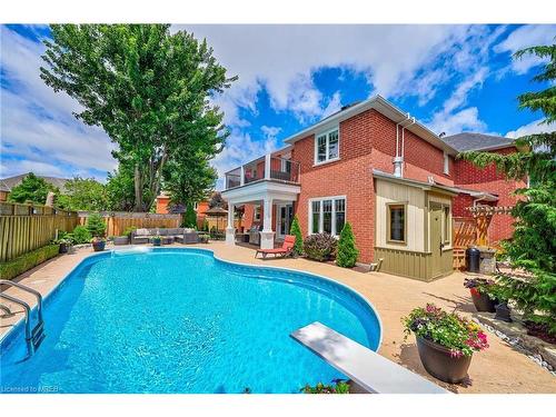6820 Dillingwood Drive, Mississauga, ON - Outdoor With In Ground Pool With Backyard