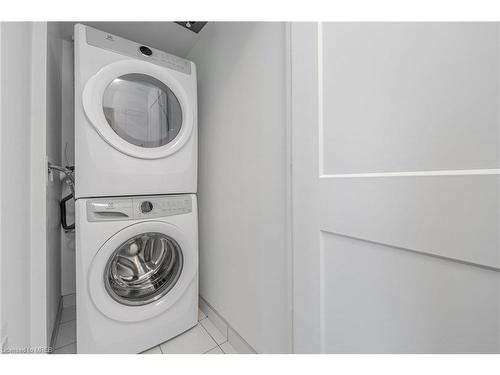 309-50 George Butchart Drive, Toronto, ON - Indoor Photo Showing Laundry Room