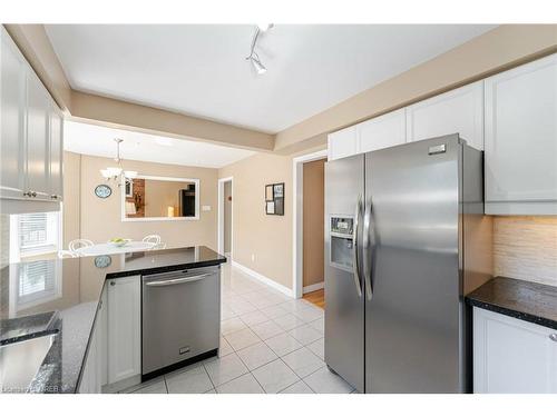125 Ferndale Drive, Barrie, ON - Indoor Photo Showing Kitchen With Stainless Steel Kitchen