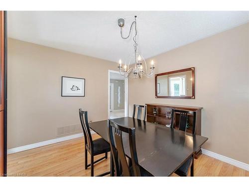 125 Ferndale Drive, Barrie, ON - Indoor Photo Showing Dining Room
