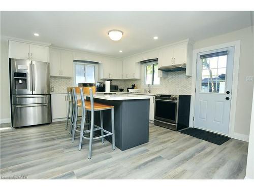 1786 St Johns Road, Innisfil, ON - Indoor Photo Showing Kitchen With Upgraded Kitchen
