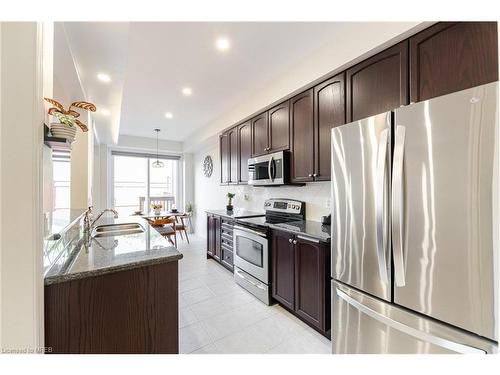 4174 Rawlins Common, Burlington, ON - Indoor Photo Showing Kitchen With Stainless Steel Kitchen With Double Sink