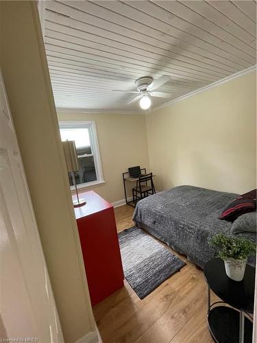 13 Harris Street, Perth, ON - Indoor Photo Showing Bedroom