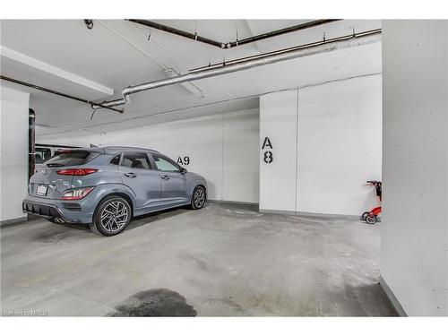 616-58 Lakeside Terrace, Barrie, ON - Indoor Photo Showing Garage