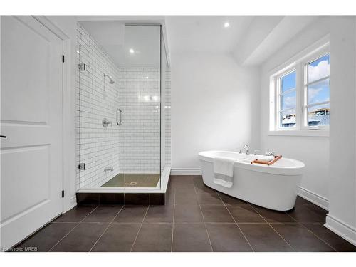 20 Lunar Crescent, Mississauga, ON - Indoor Photo Showing Bathroom