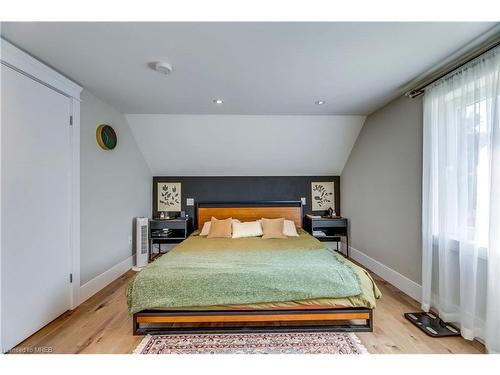82 Lois Street, Kitchener, ON - Indoor Photo Showing Bedroom