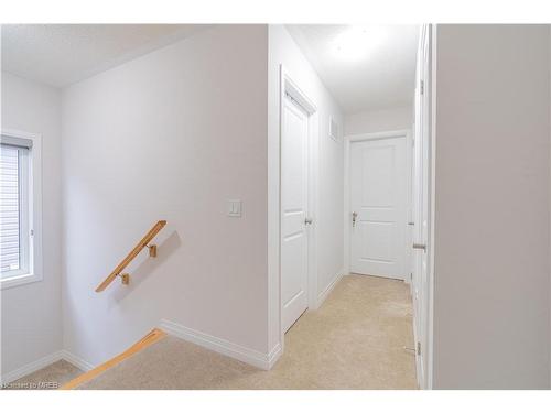 123 Freedom Crescent, Hamilton, ON - Indoor Photo Showing Other Room