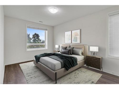 423-33 Whitmer Street, Milton, ON - Indoor Photo Showing Bedroom