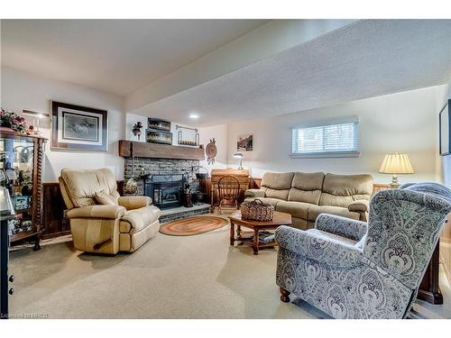 3389 Rockwood Drive, Burlington, ON - Indoor Photo Showing Living Room With Fireplace