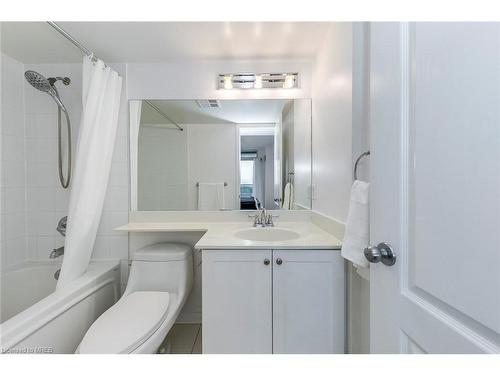 2109-3 Rean Drive, Toronto, ON - Indoor Photo Showing Bathroom