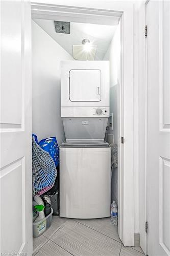 230-25 Pen Lake Point Road Point, Huntsville, ON - Indoor Photo Showing Laundry Room