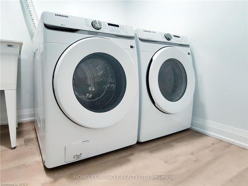 65 Loraine Drive, St. Catharines, ON - Indoor Photo Showing Laundry Room