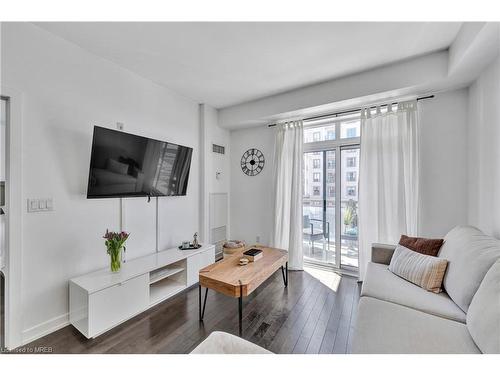 302-2486 Old Bronte Road, Oakville, ON - Indoor Photo Showing Living Room