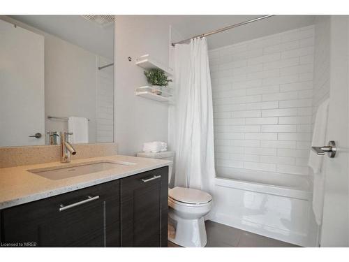 908-2212 Lake Shore Boulevard W, Toronto, ON - Indoor Photo Showing Bathroom