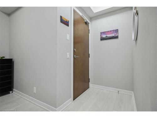 908-2212 Lake Shore Boulevard W, Toronto, ON - Indoor Photo Showing Other Room