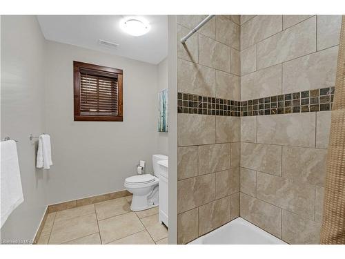 145 Beck Street, Wasaga Beach, ON - Indoor Photo Showing Bathroom