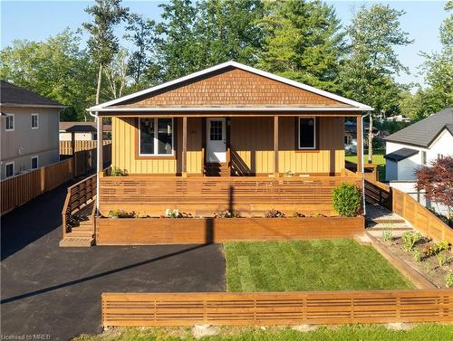 145 Beck Street, Wasaga Beach, ON - Outdoor With Deck Patio Veranda