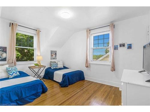 138 Westchester Crescent, St. Catharines, ON - Indoor Photo Showing Bedroom