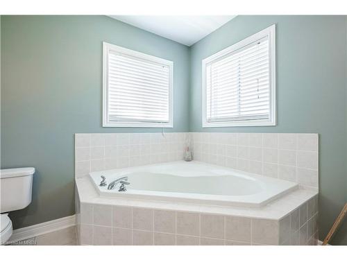 32 Nomad Crescent, Brampton, ON - Indoor Photo Showing Bathroom