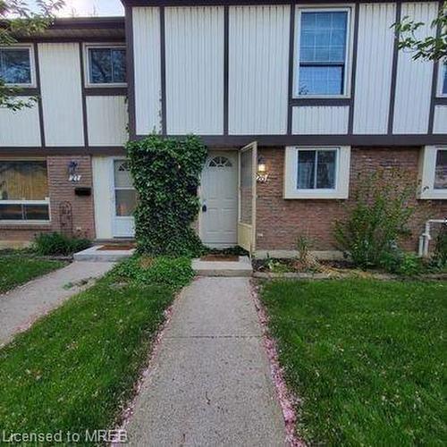 26-25 Linfield Drive, St. Catharines, ON - Outdoor