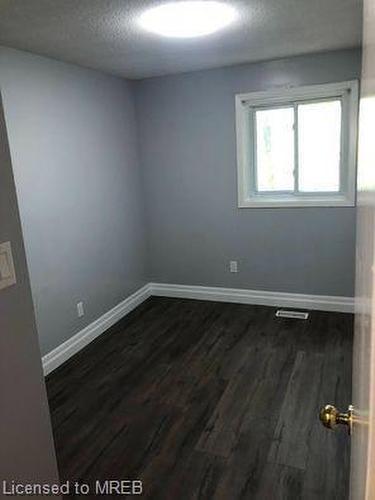 26-25 Linfield Drive, St. Catharines, ON - Indoor Photo Showing Other Room