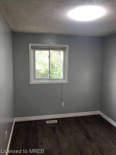 26-25 Linfield Drive, St. Catharines, ON - Indoor Photo Showing Other Room