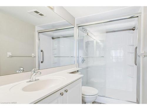 1824-25 Kingsbridge Garde Circle, Mississauga, ON - Indoor Photo Showing Bathroom