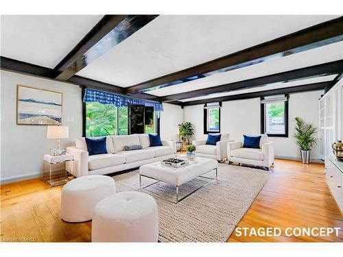 125 Nairne Street, Caledonia, ON - Indoor Photo Showing Living Room