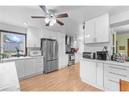 125 Nairne Street, Caledonia, ON - Indoor Photo Showing Kitchen